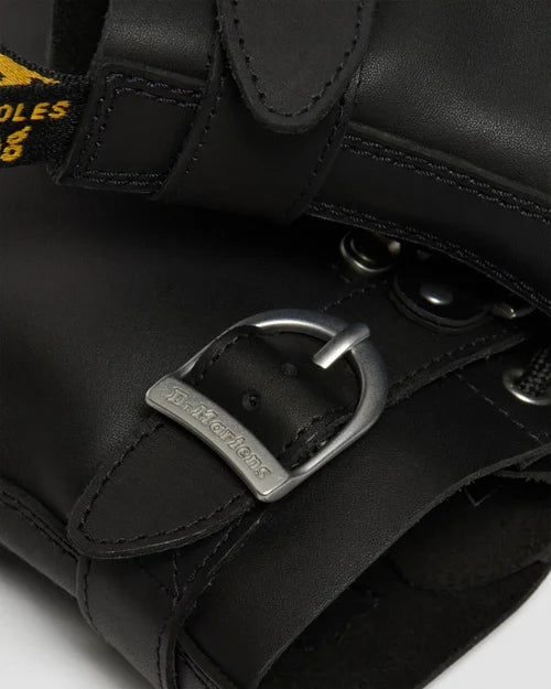 DR MARTENS 1460 PASCAL CHAIN - BLACK SENDAL