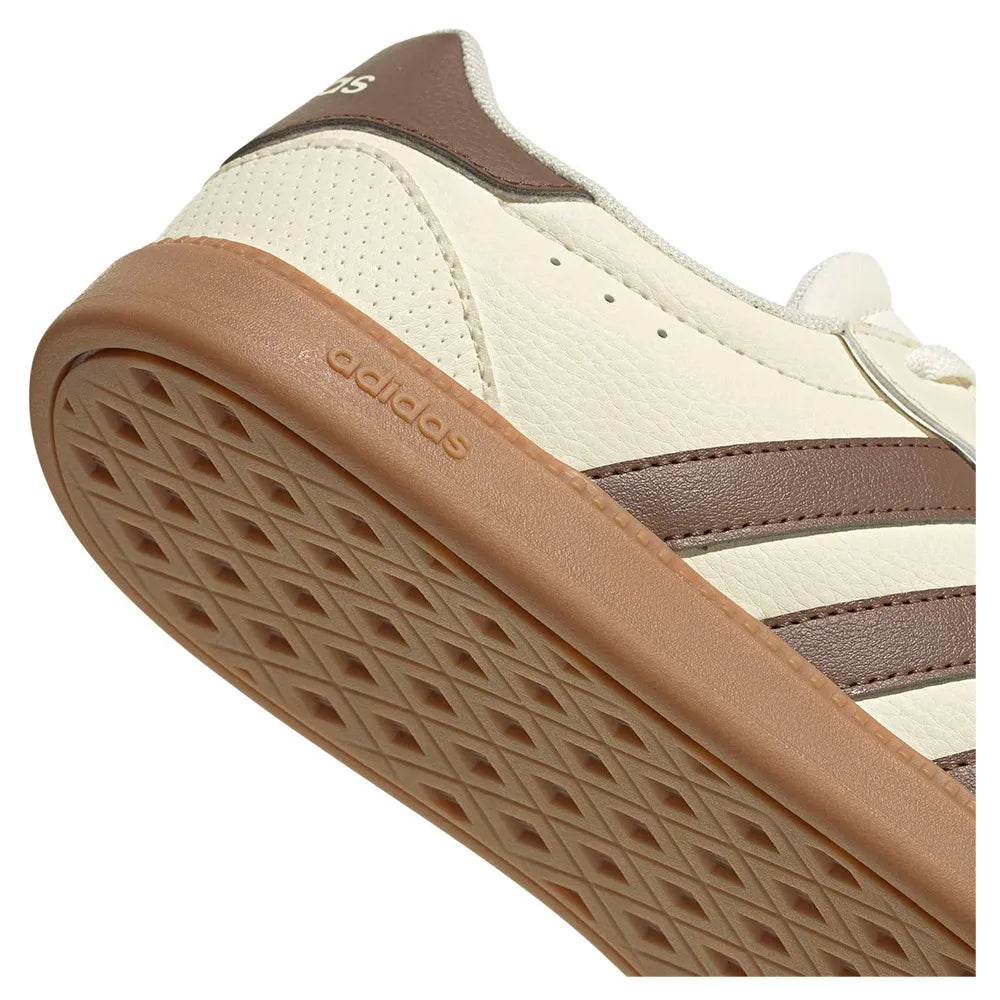 ADIDAS WOMENS BREAKNET SLEEK - Cream White / Preloved Brown / Gum