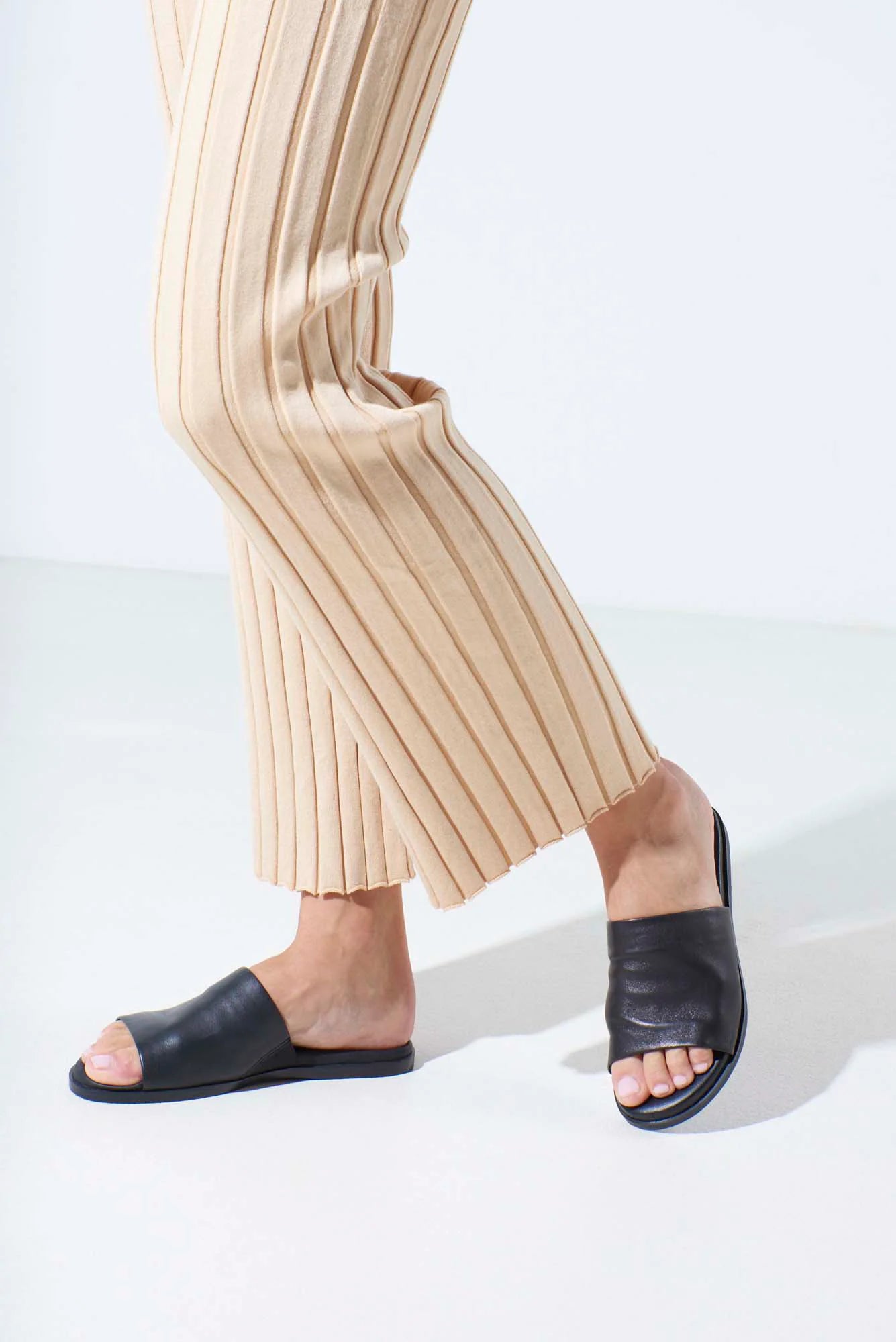 HUSH PUPPIES PARADISE - BLACK