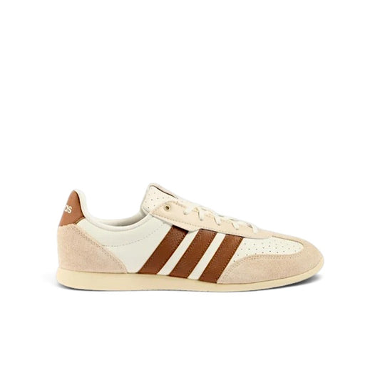 ADIDAS WOMENS BARREDA LO - Off White / Dusky Bronze / Warm Vanilla