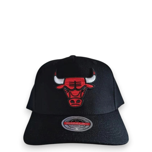 MITCHELL & NESS BULLS SNAPBACK - BLACK/RED