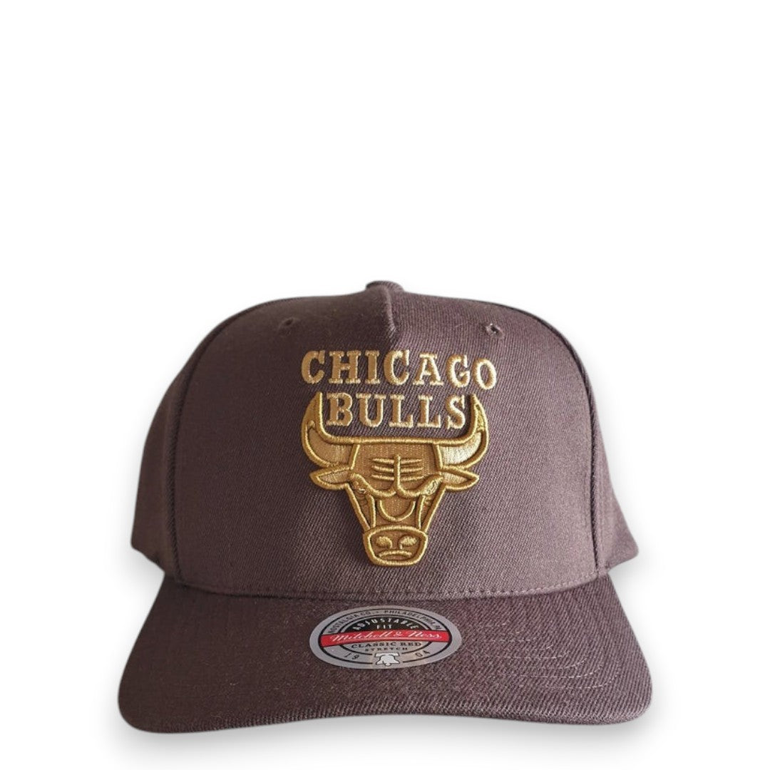 MITCHELL & NESS CHICAGO BULLS SNAPBACK - BROWN/GOLD