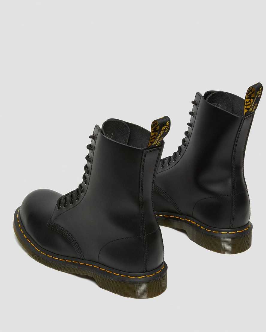 Black fine haircell clearance dr martens