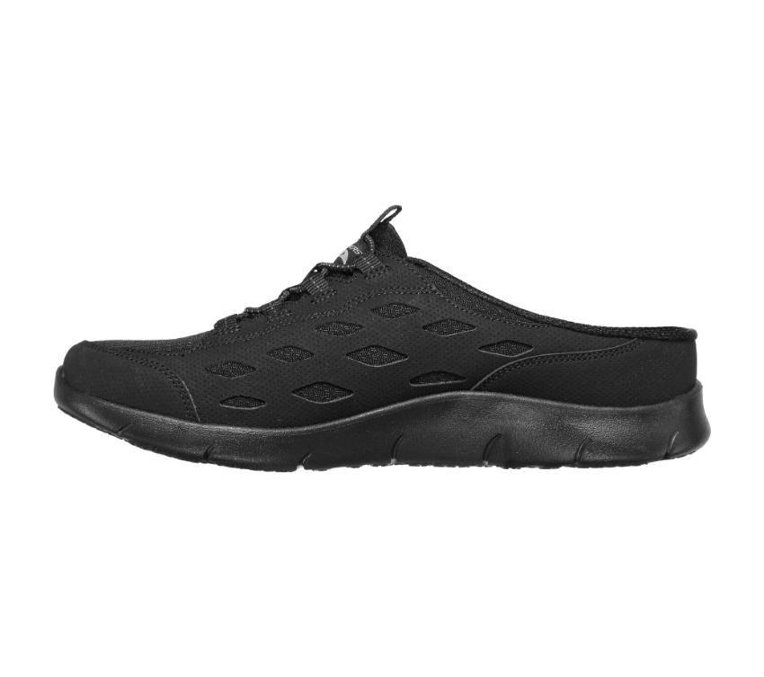 SKECHERS WOMENS SKECHERS ARCH FIT REFINE LUCKY BREEZE - BLACK/BLACK