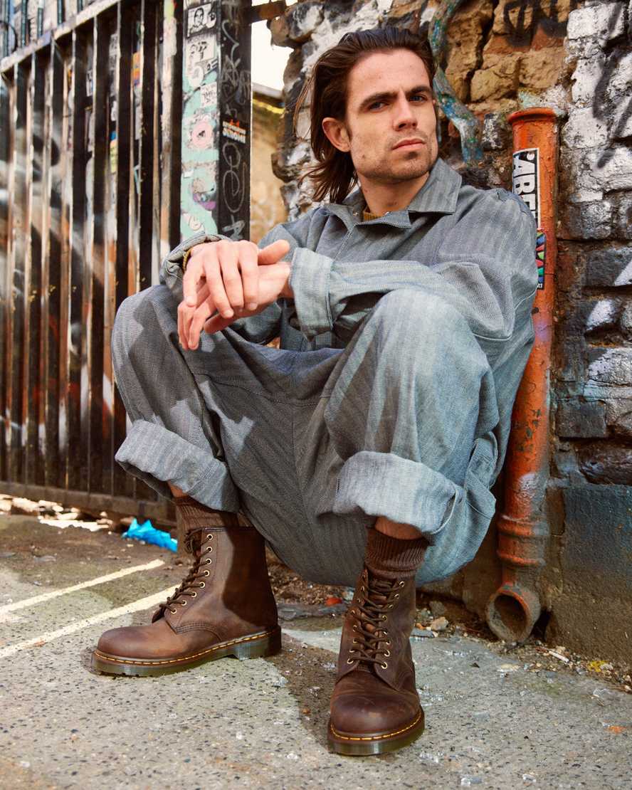 DR MARTENS 1460 GAUCHO DARK BROWN CRAZY HORSE – Lotsa Shoes