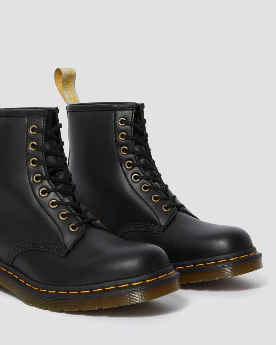 DR MARTEN VEGAN 1460 ANKLE BOOTS - BLACK FELIX RUB OFF