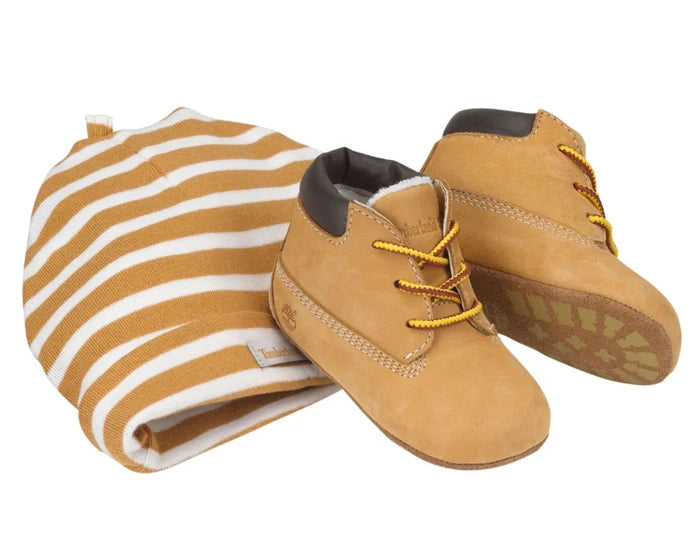 TIMBERLAND INFANT CRIB BOOTIES WITH HAT SET - WHEAT NUBUCK