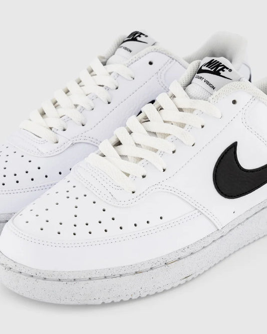 NIKE YOUTH COURT BOROUGH LOW 2 - WHITE/BLACK