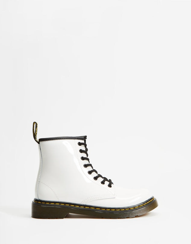 DR MARTENS KIDS DELANEY - WHITE PATENT LAMPER