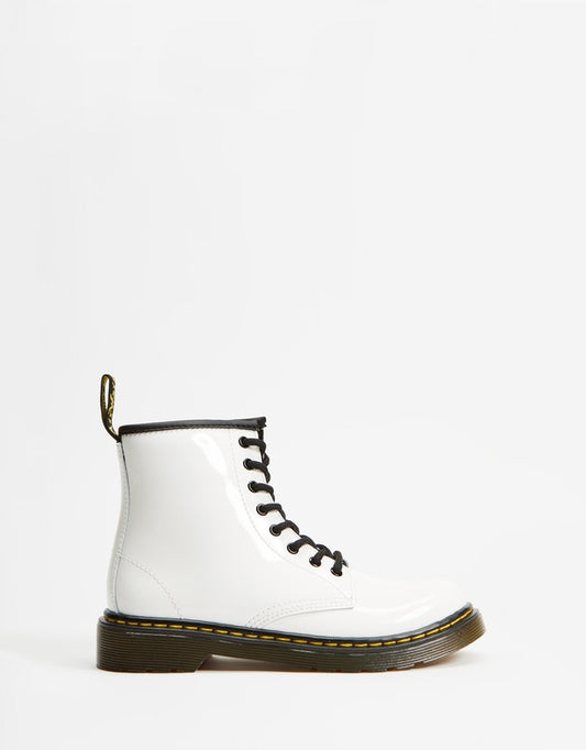 DR MARTENS KIDS DELANEY - WHITE PATENT LAMPER